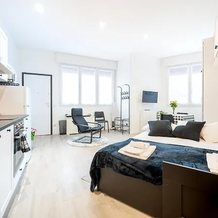 Guesthost - In One Apartment